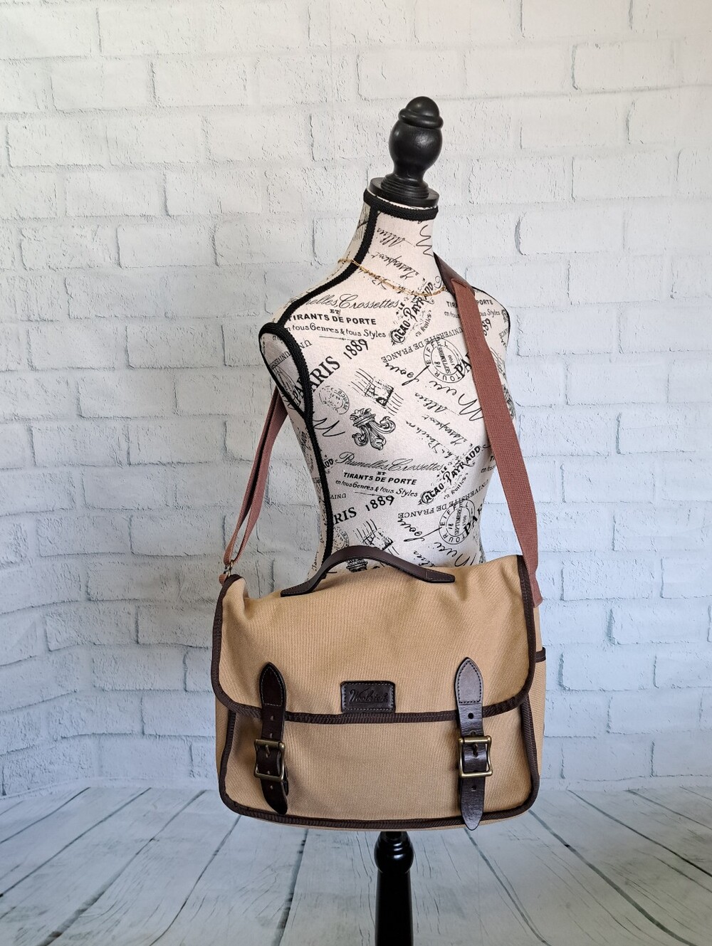 XL Woolrich Canvas & Leather  Messenger Bag